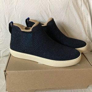 Rothy’s Chelsea bootie NEW blue metallic lattice